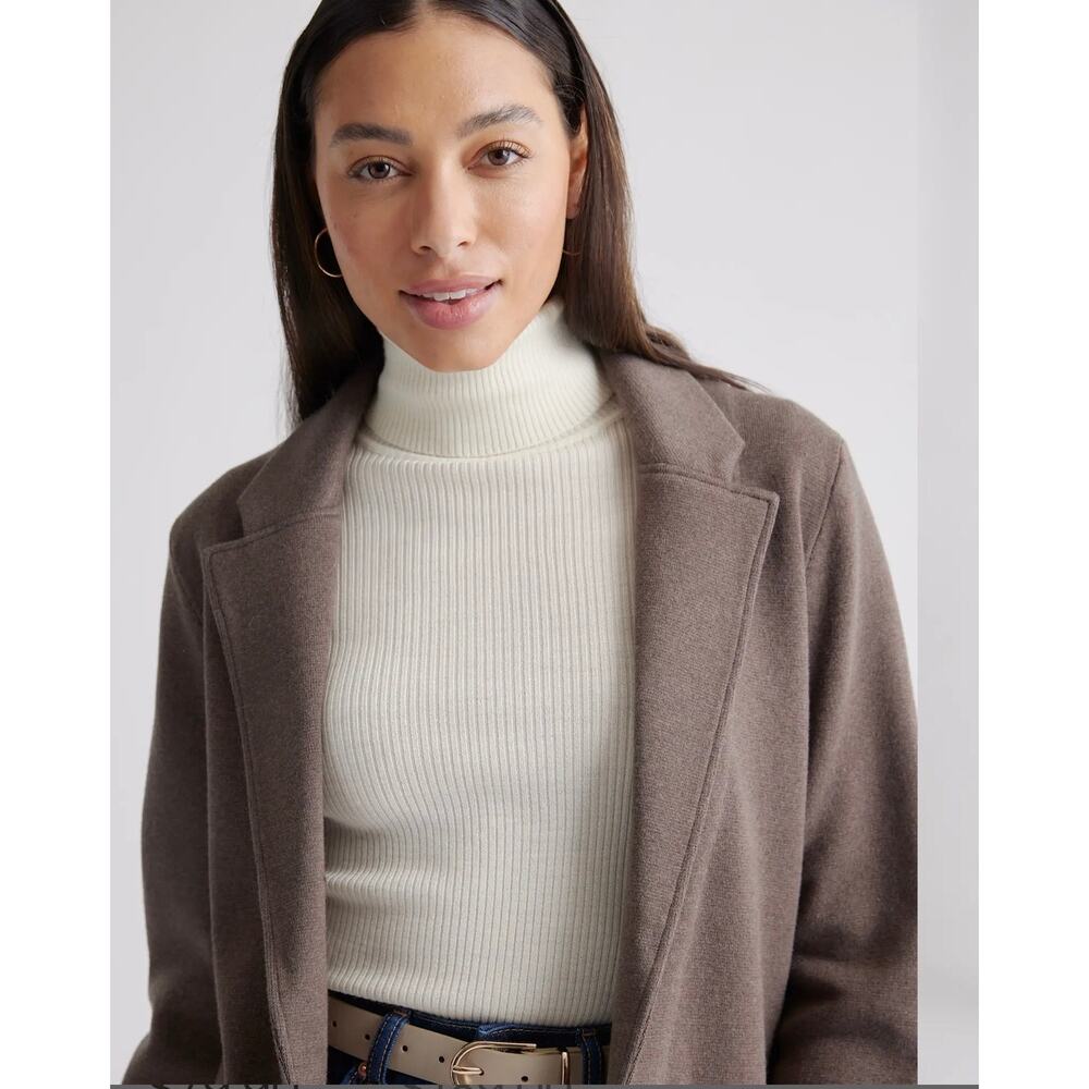 Quince 100% Organic Cotton Knit Blazer - Picture 2 of 11